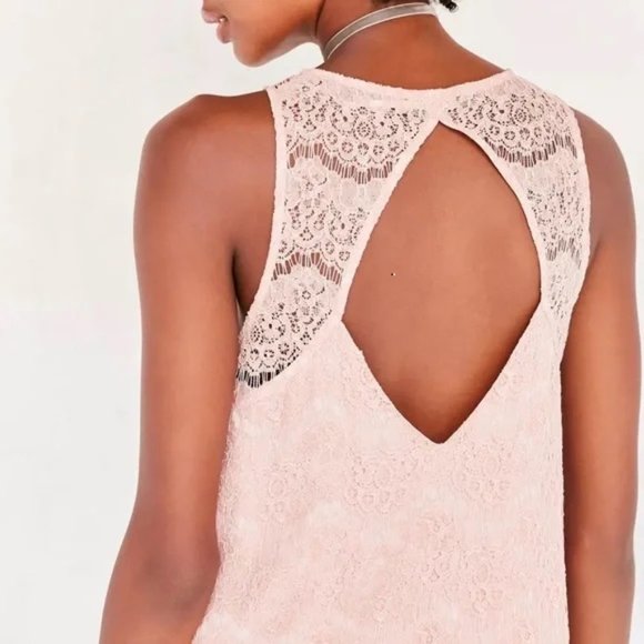 Kimchi Blue ~ Lace A-line Sleeveless Dress - Picture 8 of 11